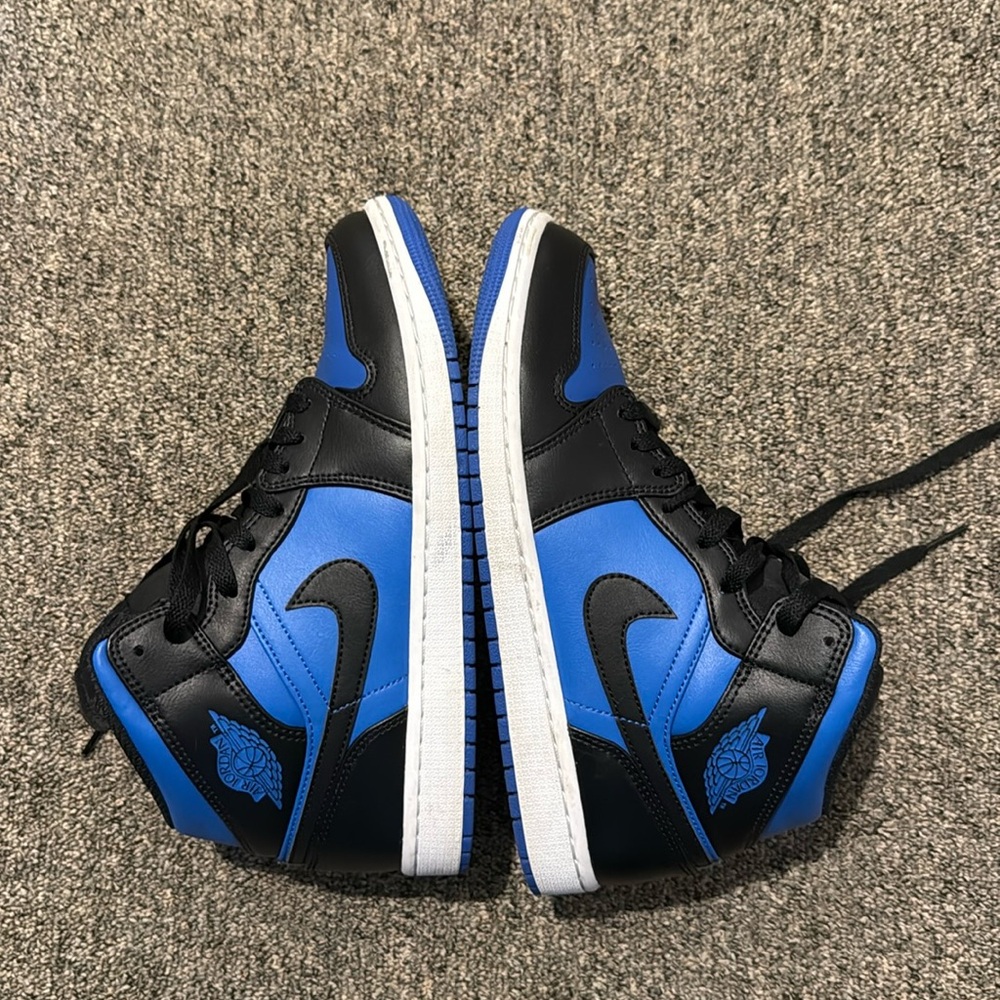 Air Jordan 1 Mid